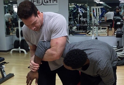 How Can a Personal Trainer in LA Make Fitness Simple and Effective?